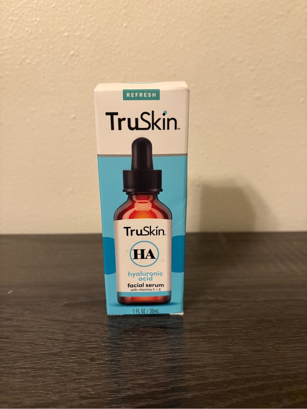Truskin Hyaluronic Acid Facial Serum